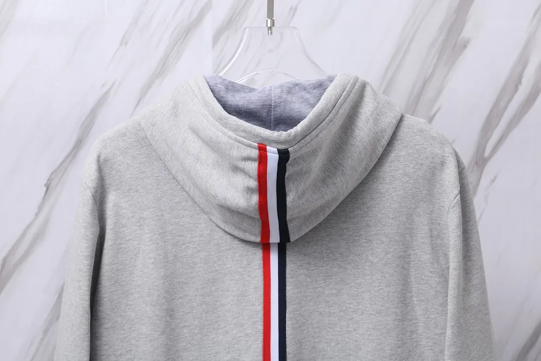 ：111 （TB ） THOM BROWNE TBClassic Factory Quality 380 ， ， ， ！ ： ， Same Style ：Navy Blue /Gray Size：0/1/2/3/4